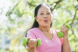 A woman builds her understanding of stroke risk and prevention while exercising to improve overall health.
